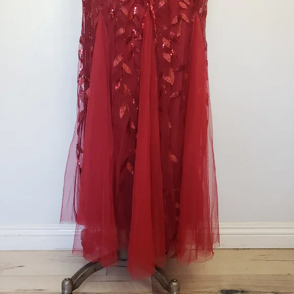 Ever Pretty Red Sequin Short Sleeve Gown for Weddings - Picture 7 of 13